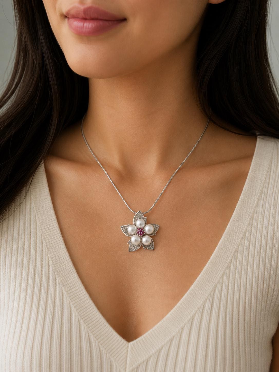 Blooming Flower Saltwater Pearl Pendant