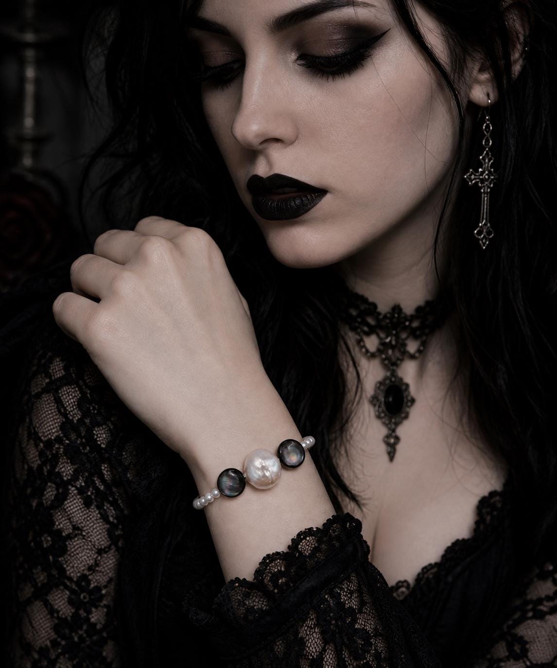 Petite Pearl Bracelet With Button Pearl