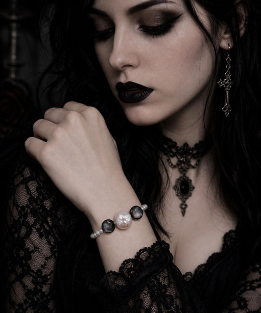 Petite Pearl Bracelet With Button Pearl