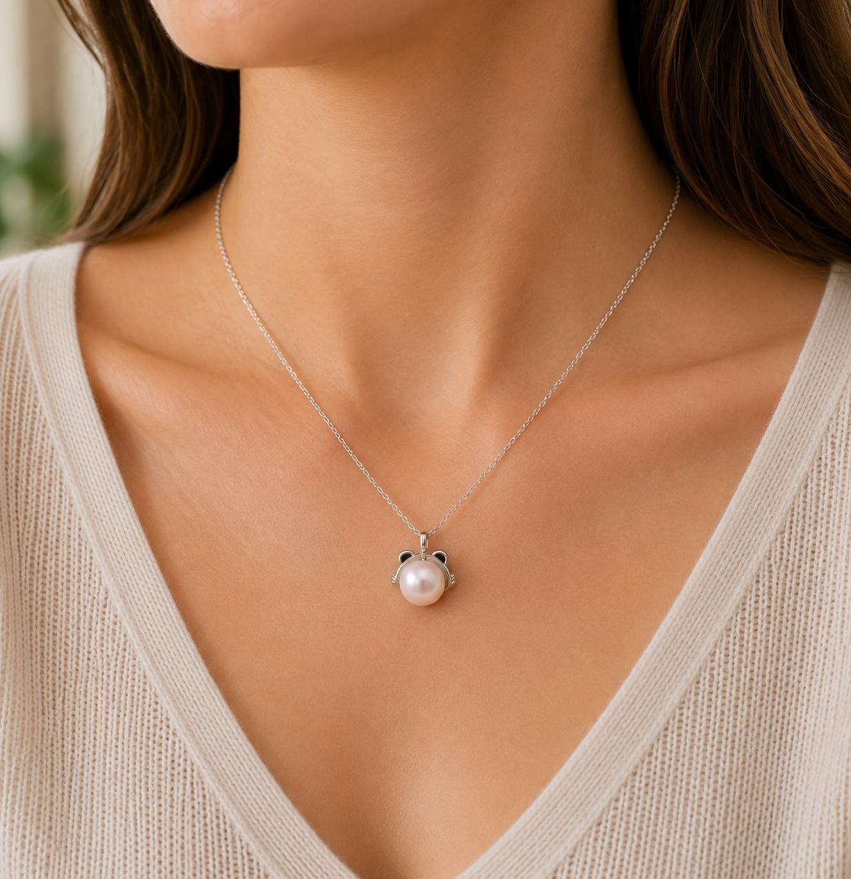 Large Edison Pearl Tiger Kitty Pendant - Sterling Silver