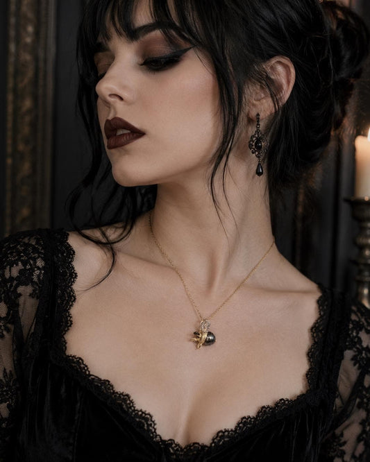 Black Tahitian Pearl Bee Pendant: S925 Black & Gold