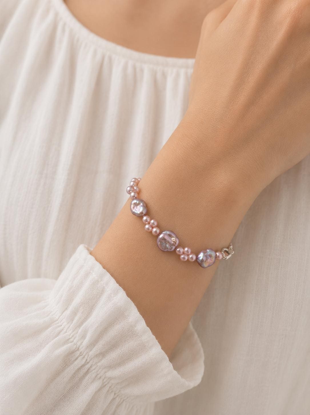 XL Keshi & Multi Pearl Design Bracelet