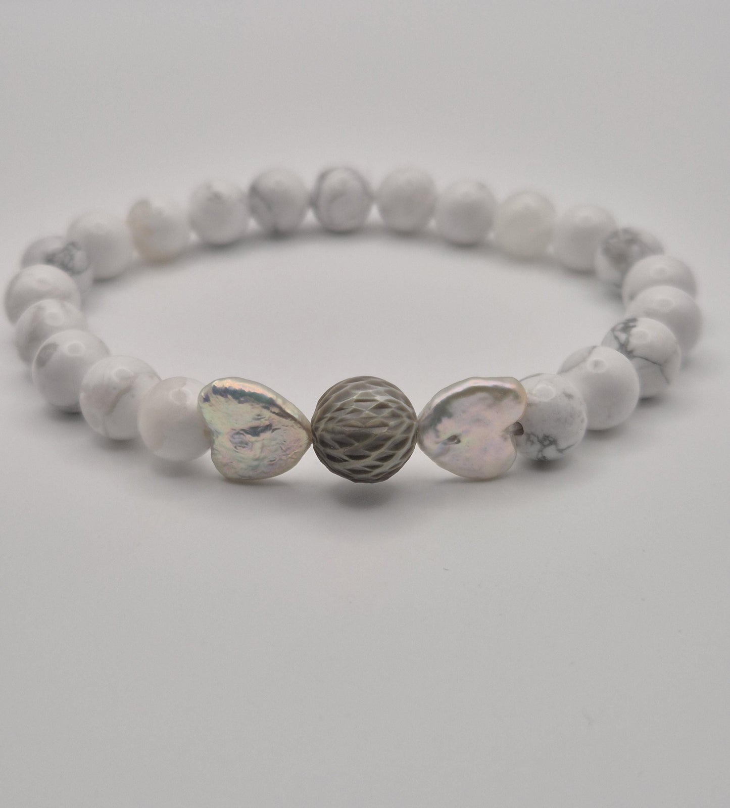 White Howlite and Black Tahitian Stretch Bracelet