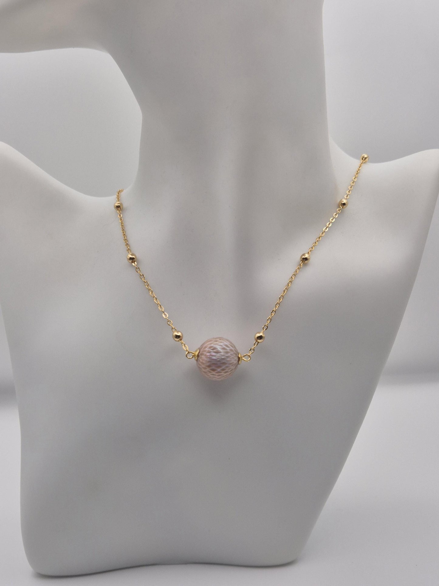 Golden Orb Carved Edison Pearl Necklace — Dragon Scale Design
