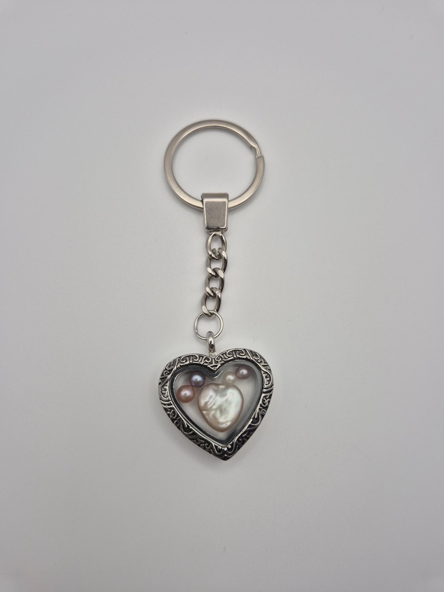 Loving Heart Multiple Pearl Magnetic Keychain