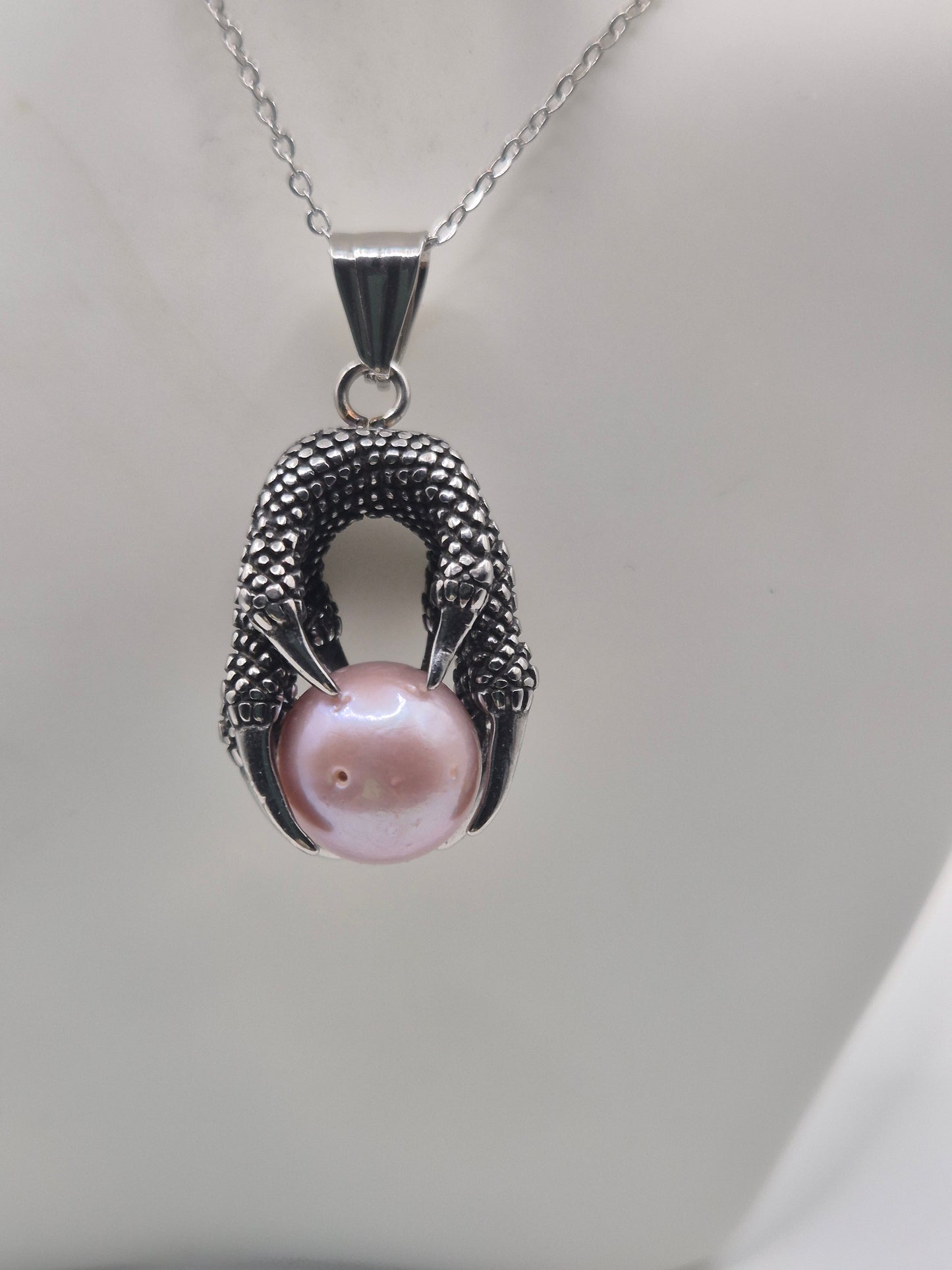 Medieval Dragon Claw XL Edison Pendant