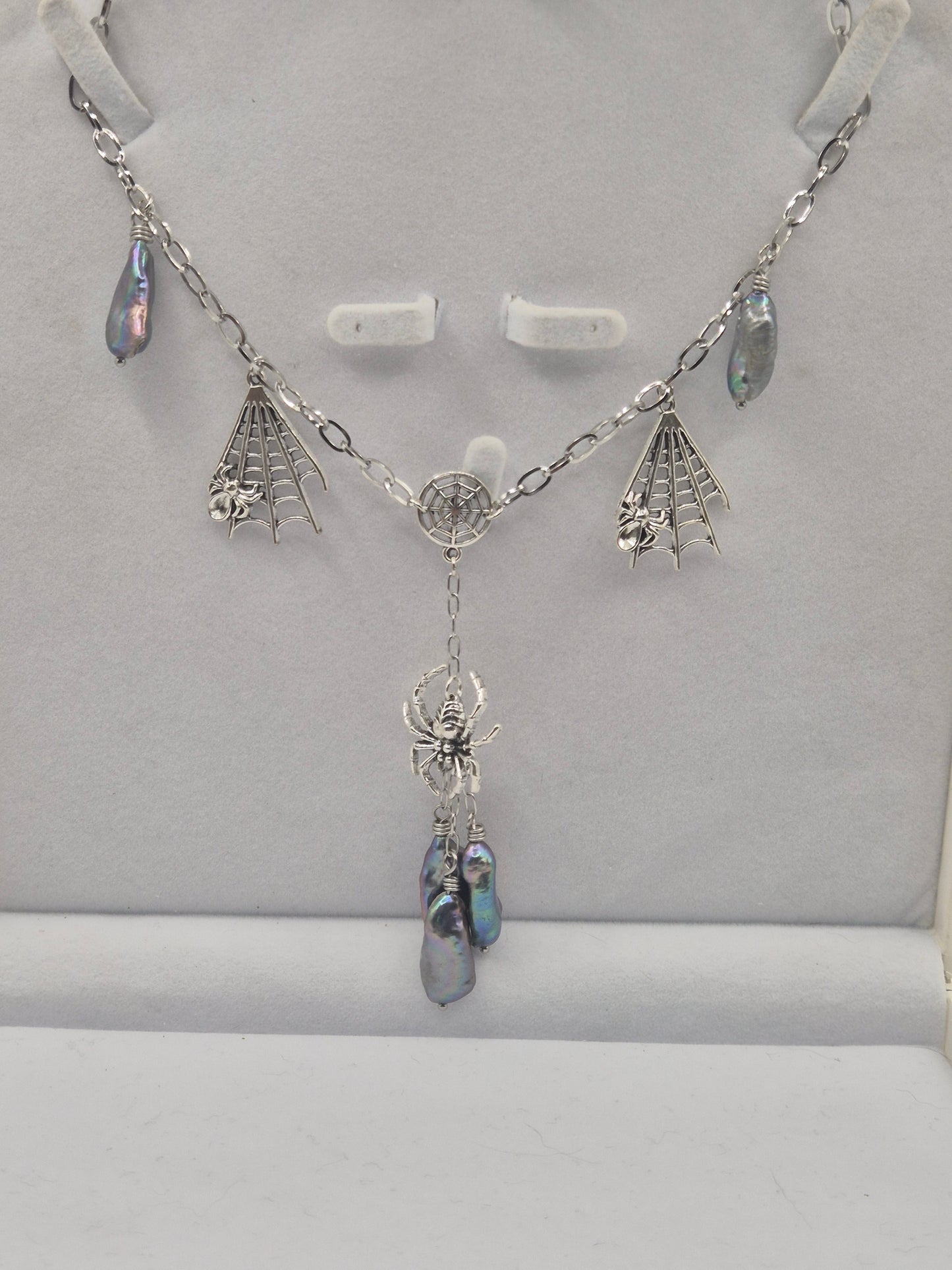 Web & Spider Drop Pearl Necklace