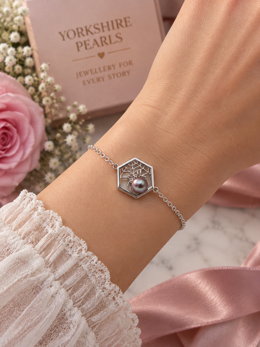 The Purple Widow Pearl Bracelet