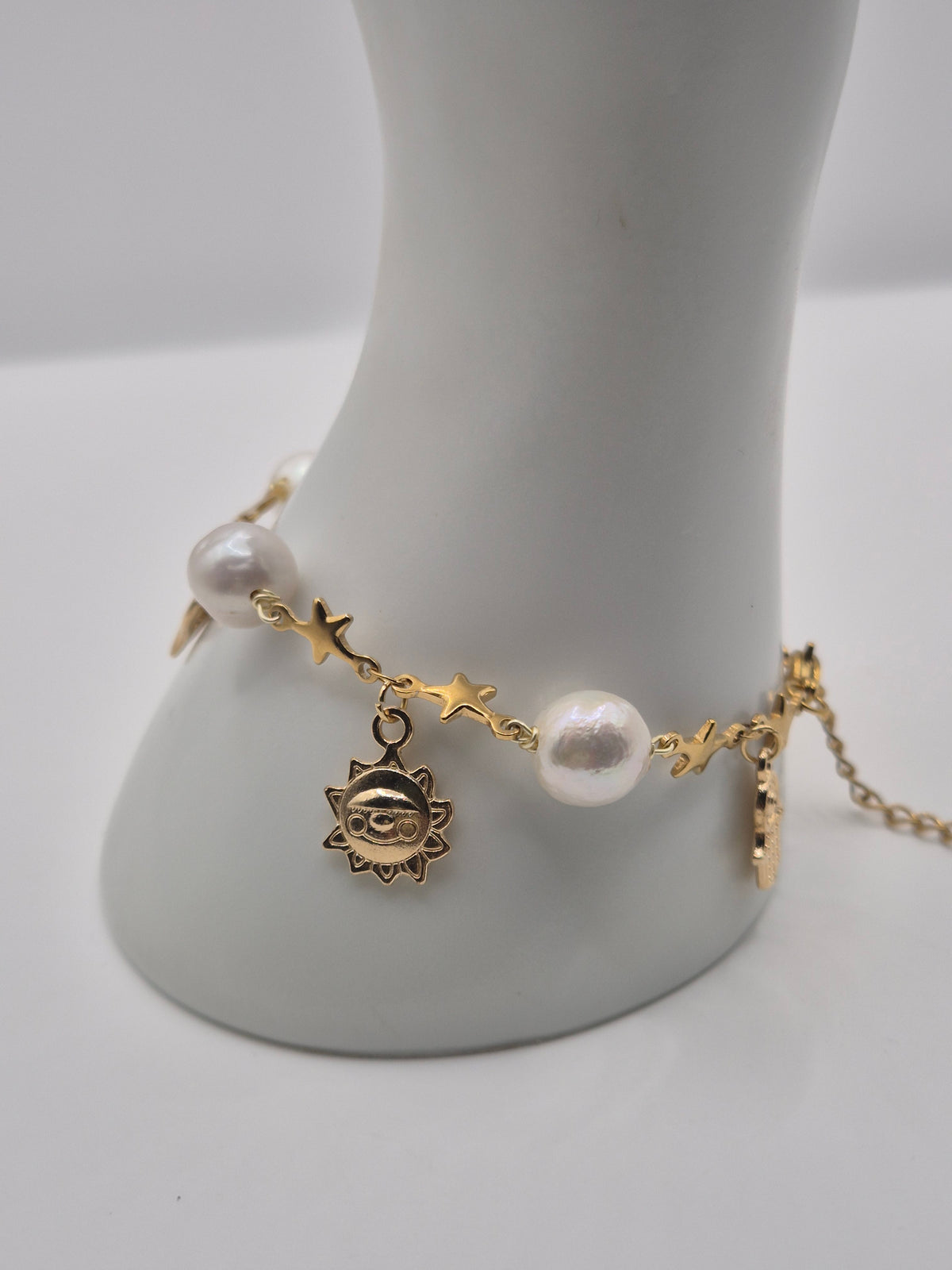 Golden Charm Pearl & Star Bracelet