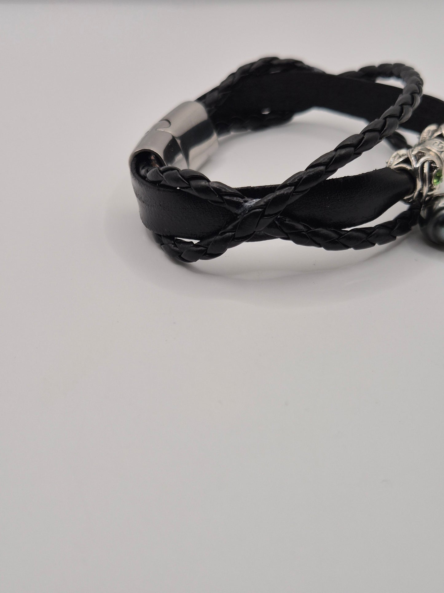 Triple Strand Leather Bracelet with Black Tahitian