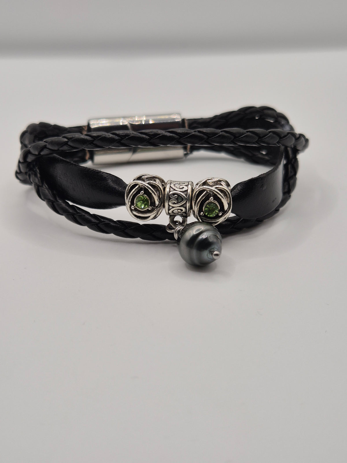 Triple Strand Leather Bracelet with Black Tahitian