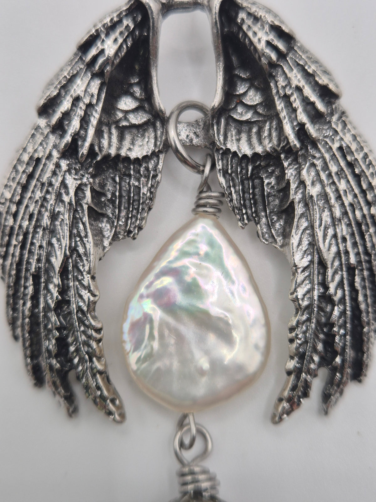 Black Tahitian Winged Pearl Pendant Necklace