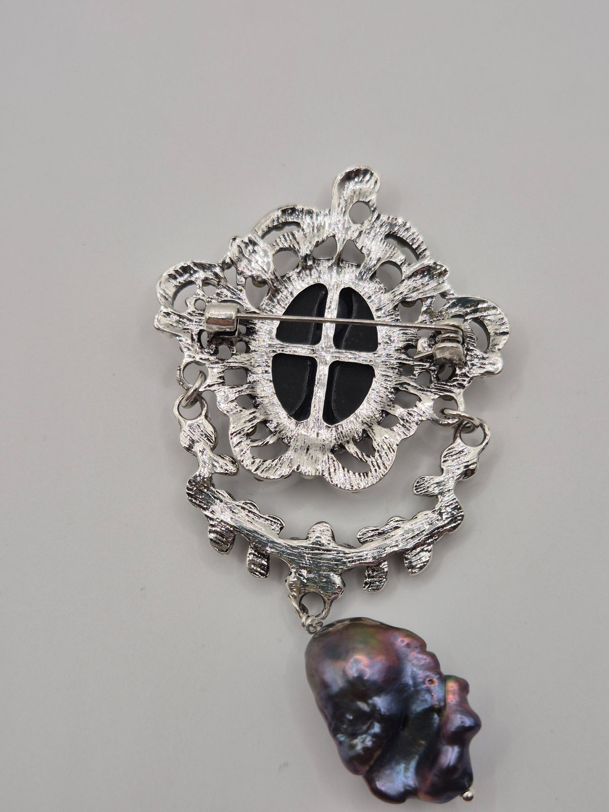 Swinging Cameo Pearl Brooch