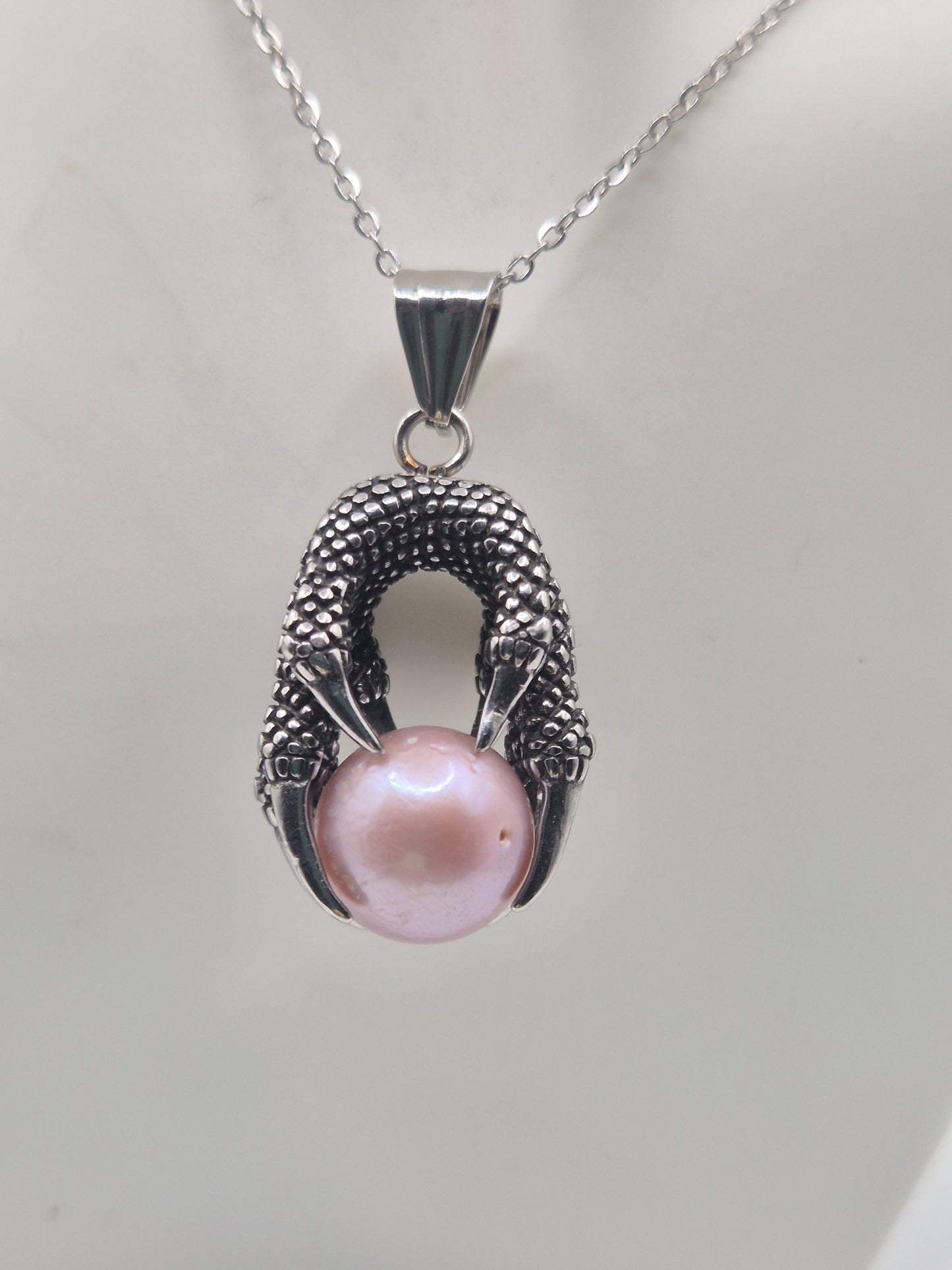 Medieval Dragon Claw XL Edison Pendant