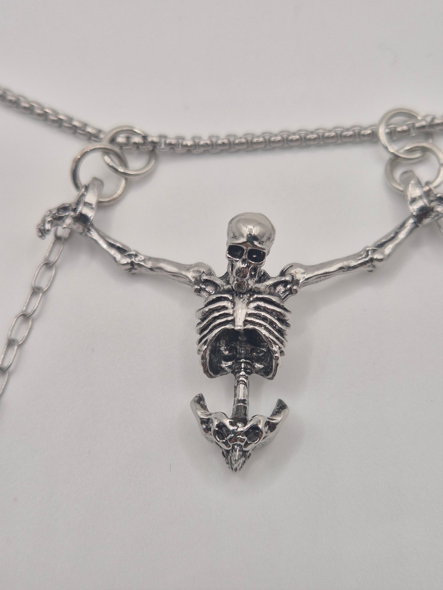 Hanging Skeleton Gothic Pearl Pendant Necklace