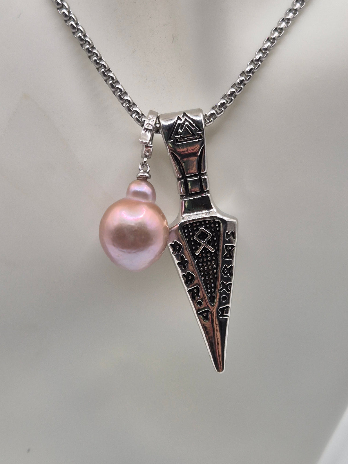 Etched Viking Arrow Head Pendant Necklace with Baroque Pearl