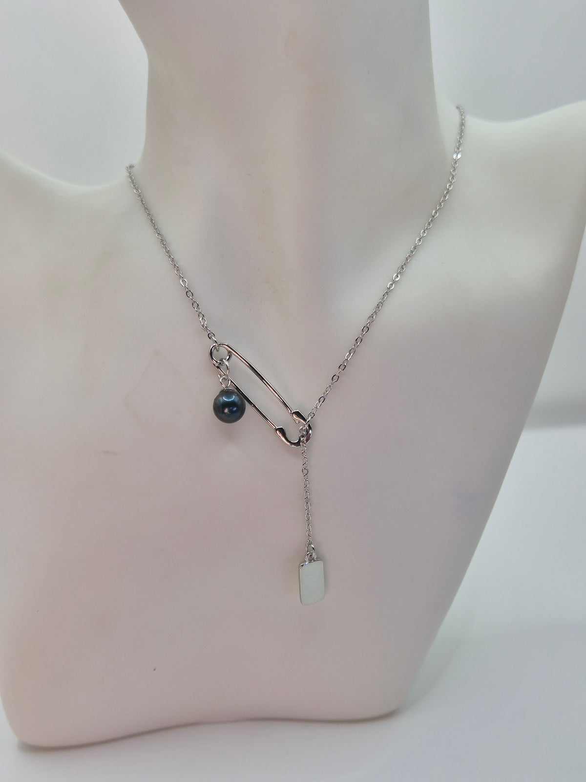 Lucky Safety Pin Pearl Necklace