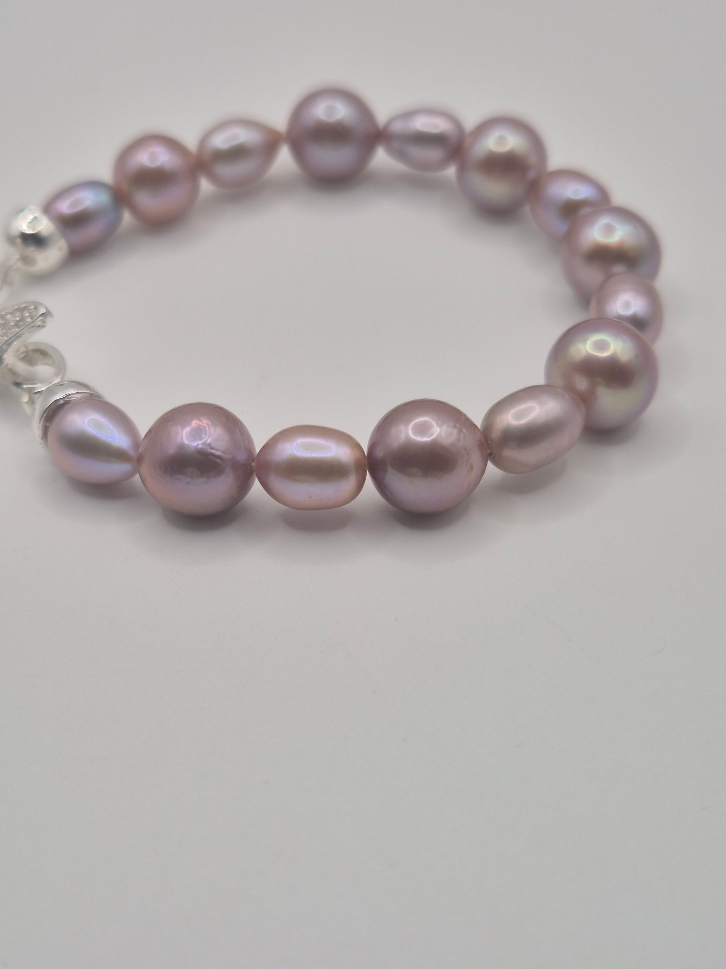 Lilac Flutter Pearl Bracelet