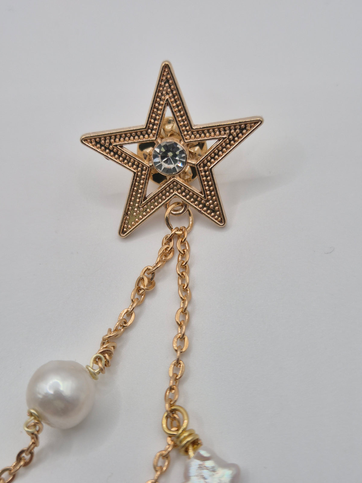 Golden Star Multiple Pearl Lapel Pin