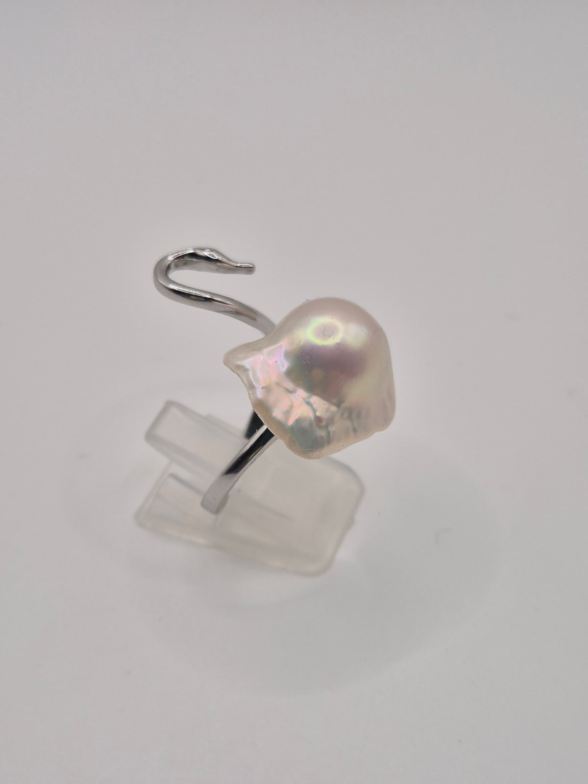 Elegant Swan Baroque Pearl Ring