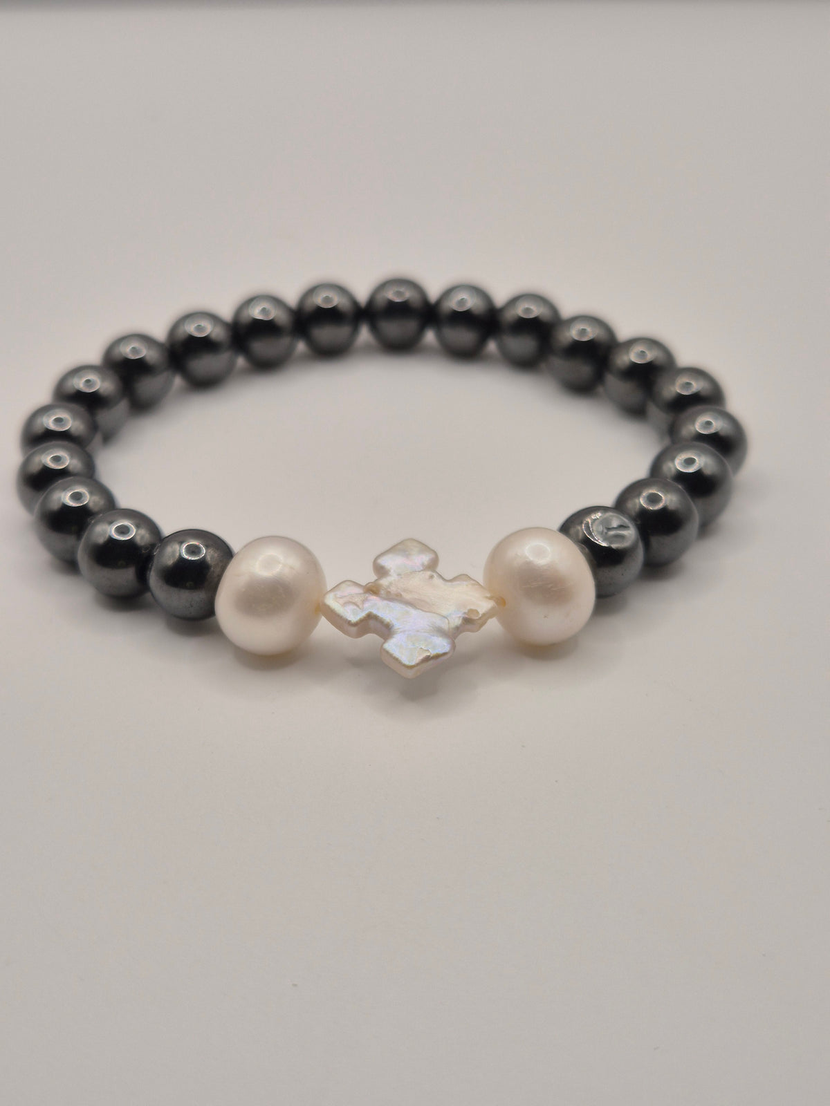 Hematite & Pearl Stretch Bracelet