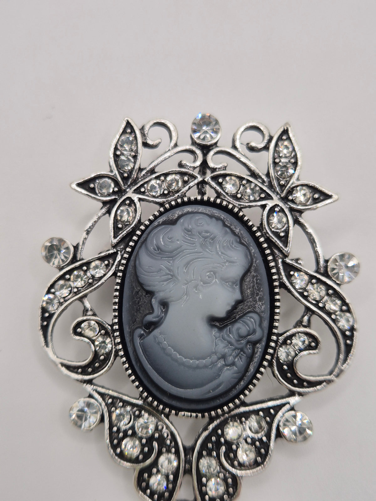 King Pearl Cameo Brooch