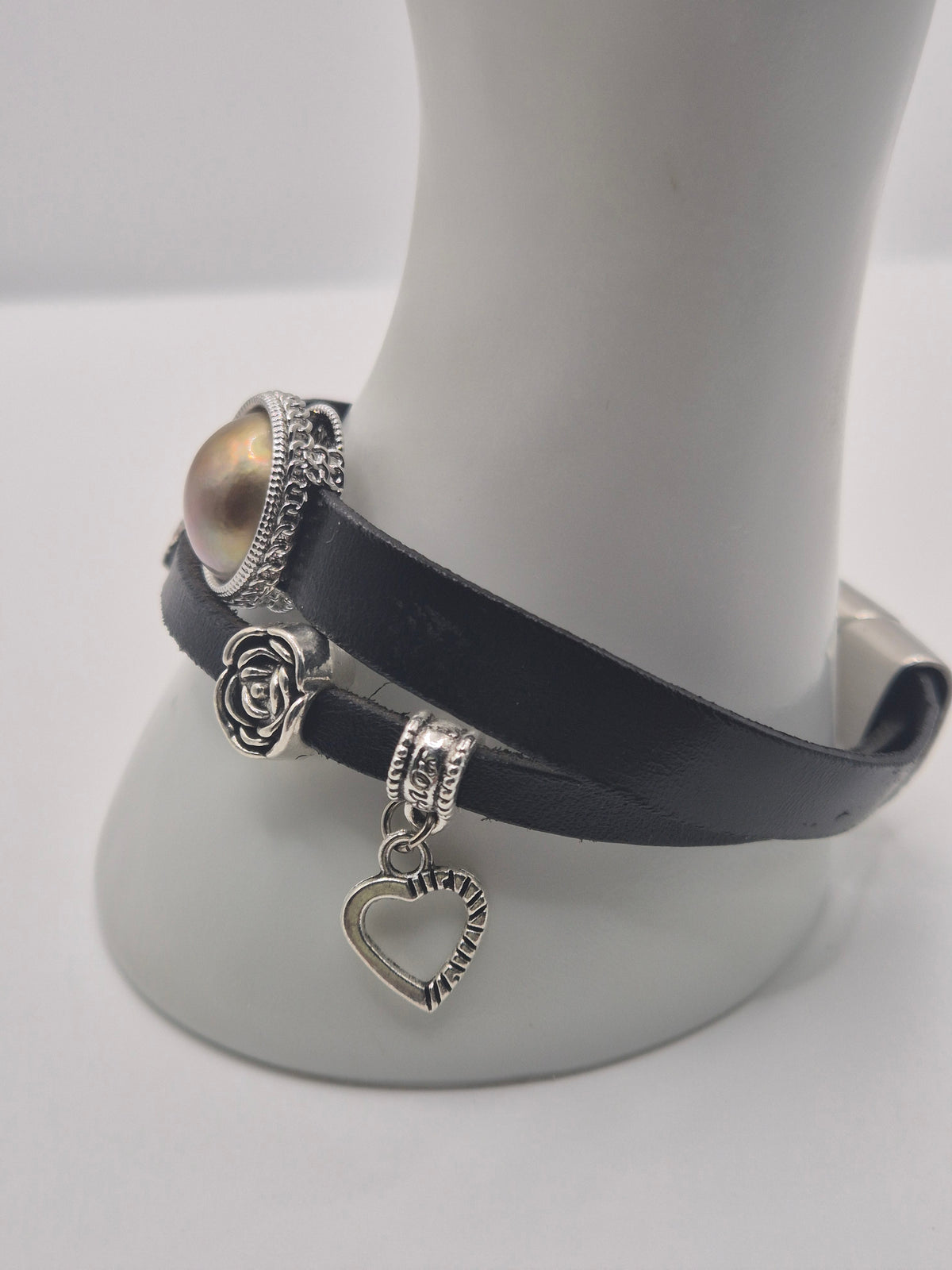 Saltwater Mabe & Charm Double Leather Strand Bracelet
