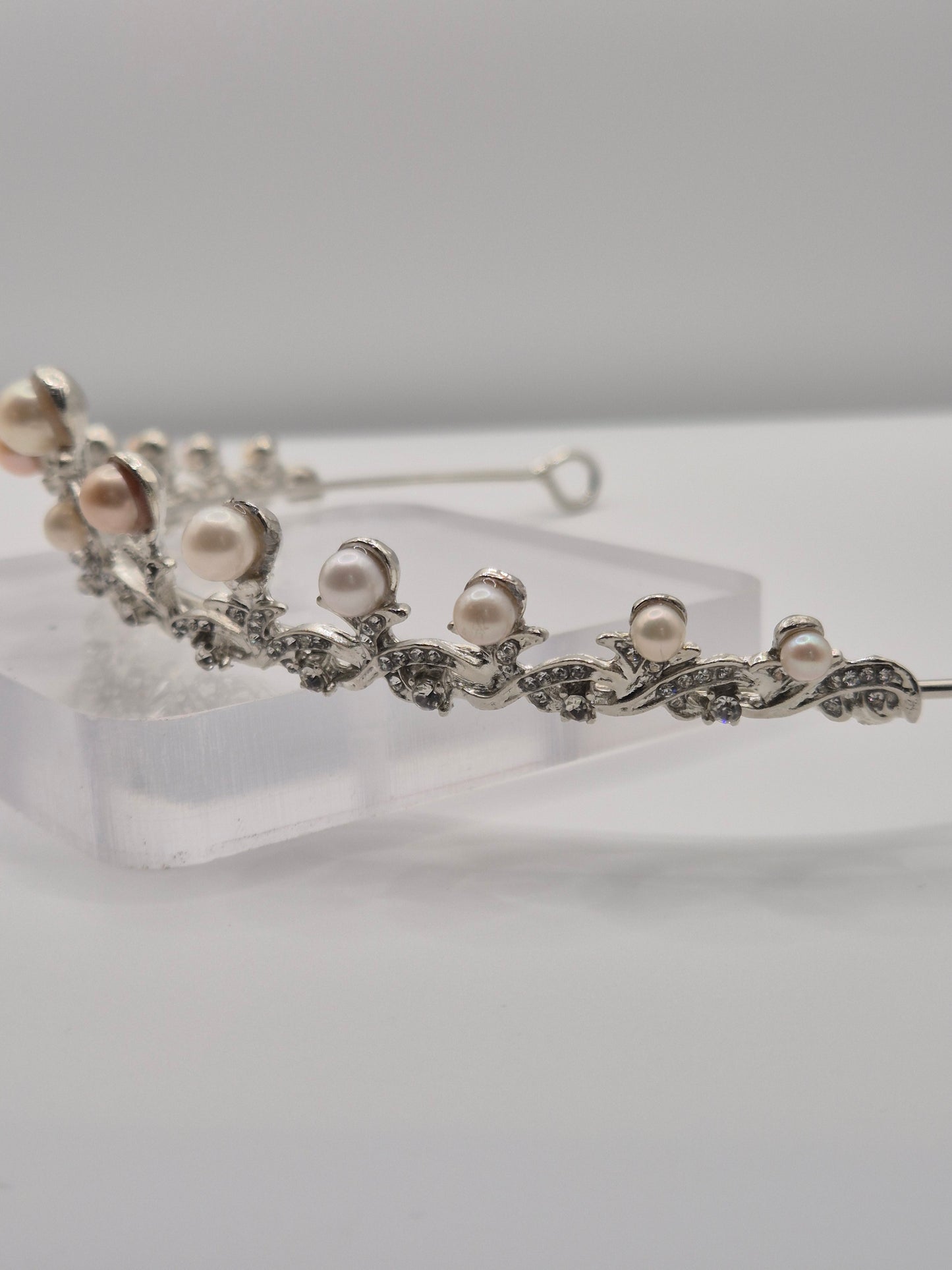 Elegant Blush Pearl Tiara