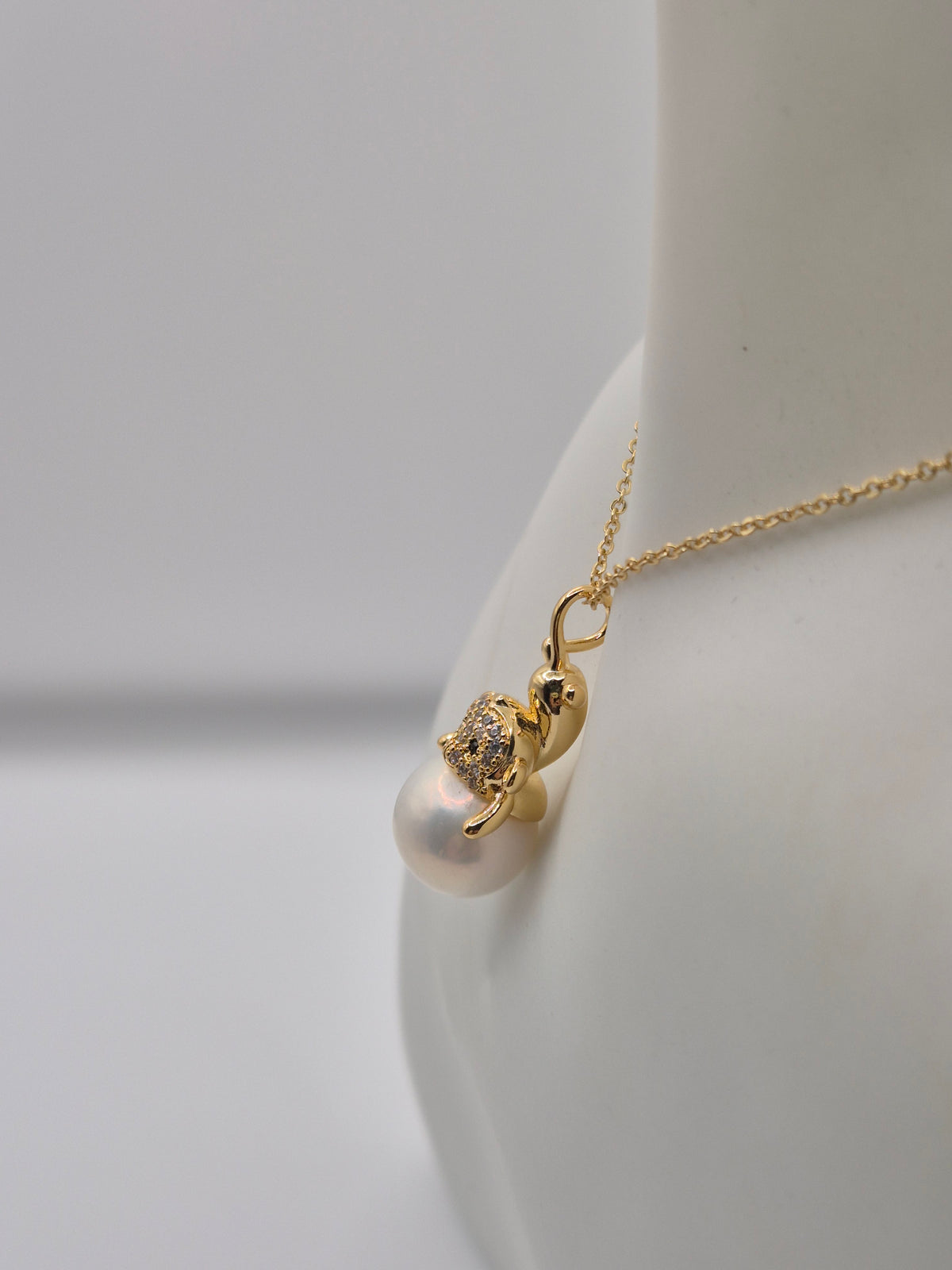 Golden Monkey Edison Pearl Pendant