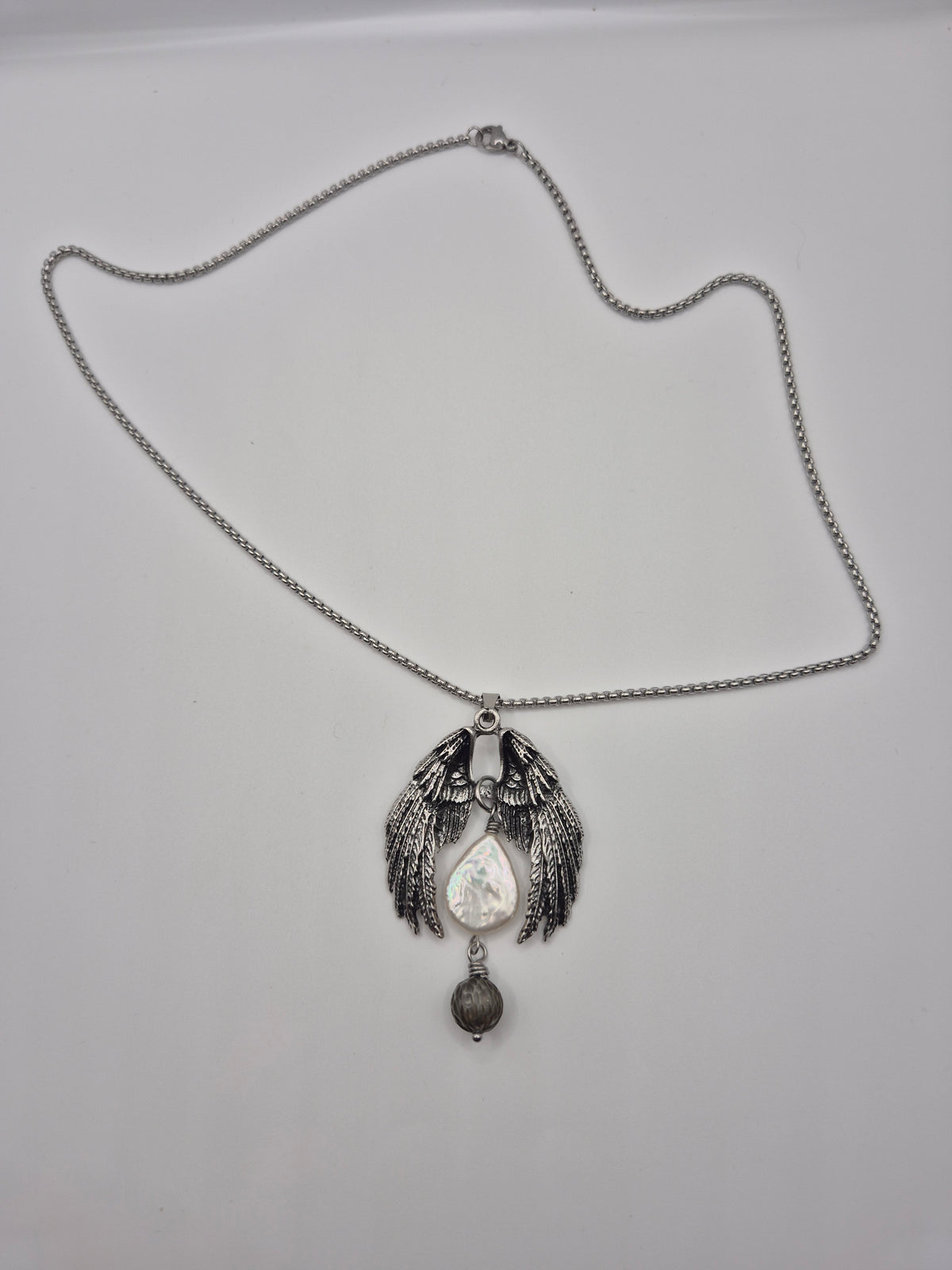 Black Tahitian Winged Pearl Pendant Necklace