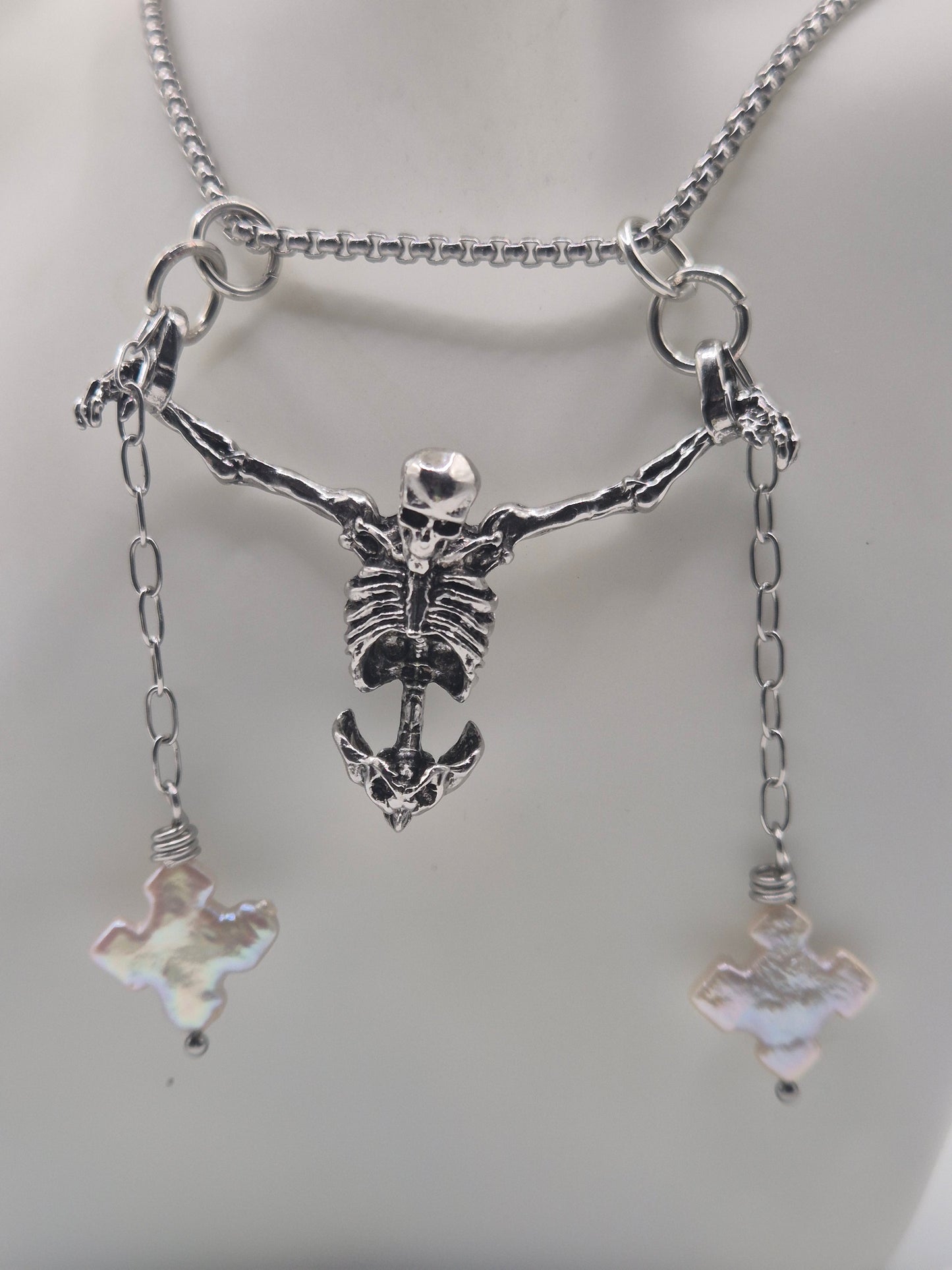 Hanging Skeleton Gothic Pearl Pendant Necklace