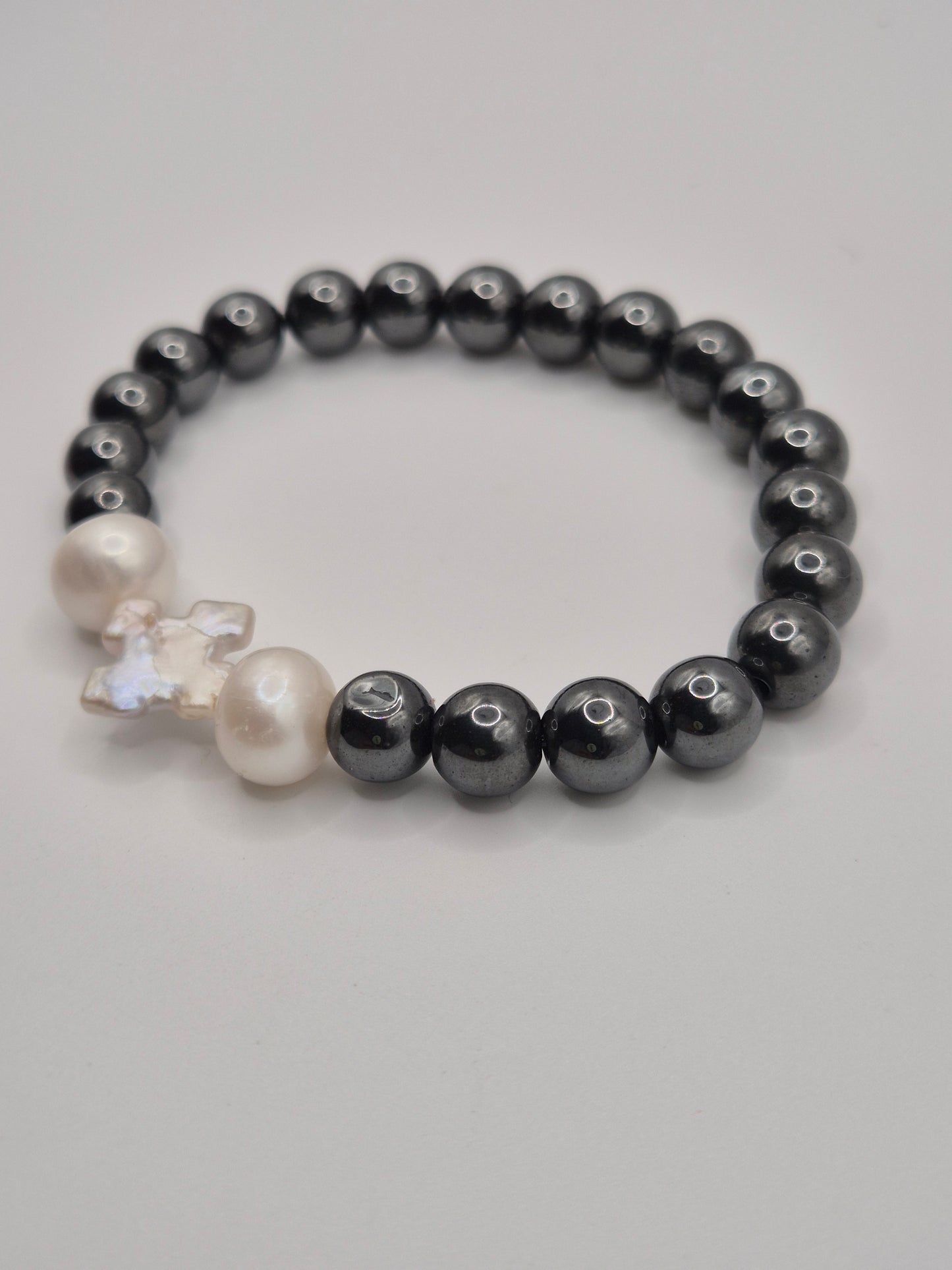Hematite & Pearl Stretch Bracelet