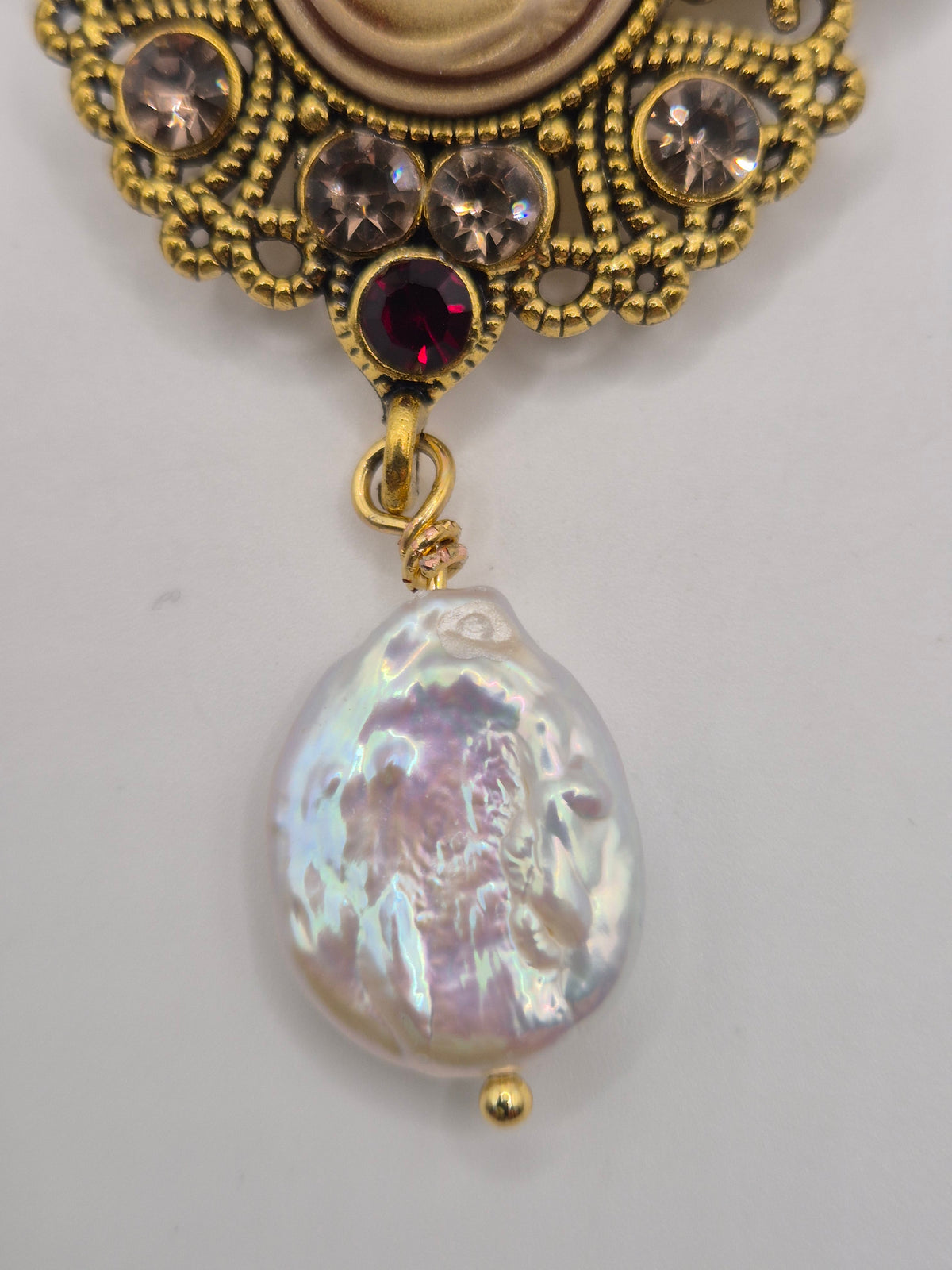 Antique Cameo Button Pearl Brooch