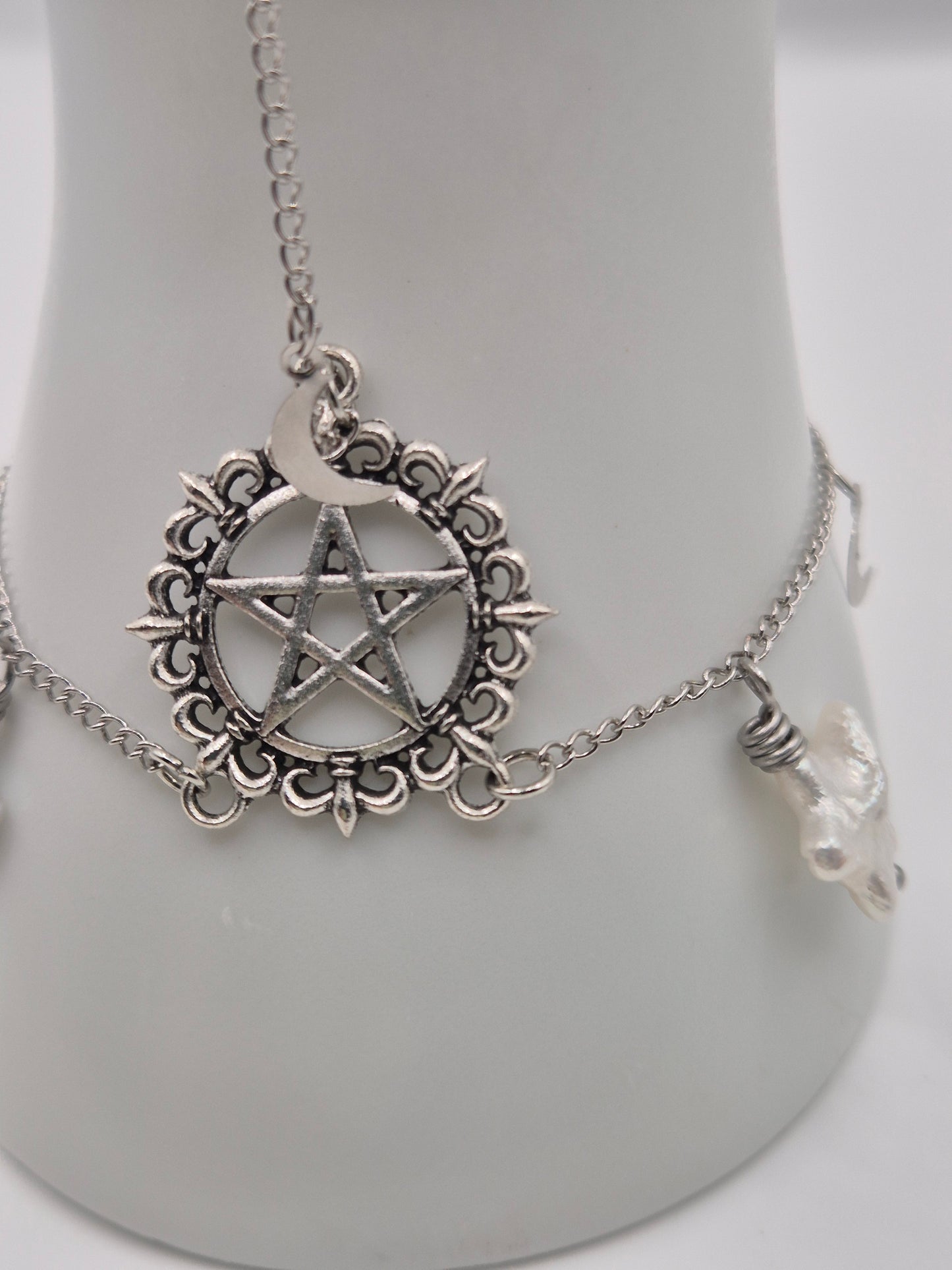 Starry Wiccan Pearl Handchain