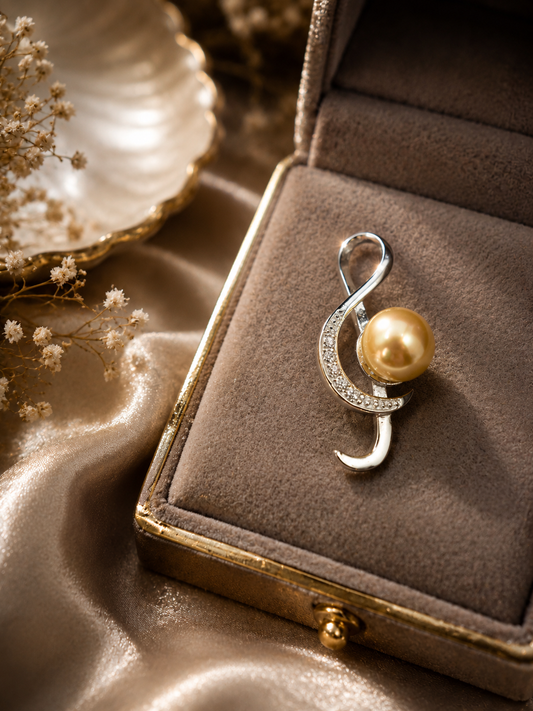 Musical Charm with Golden Saltwater Pearl