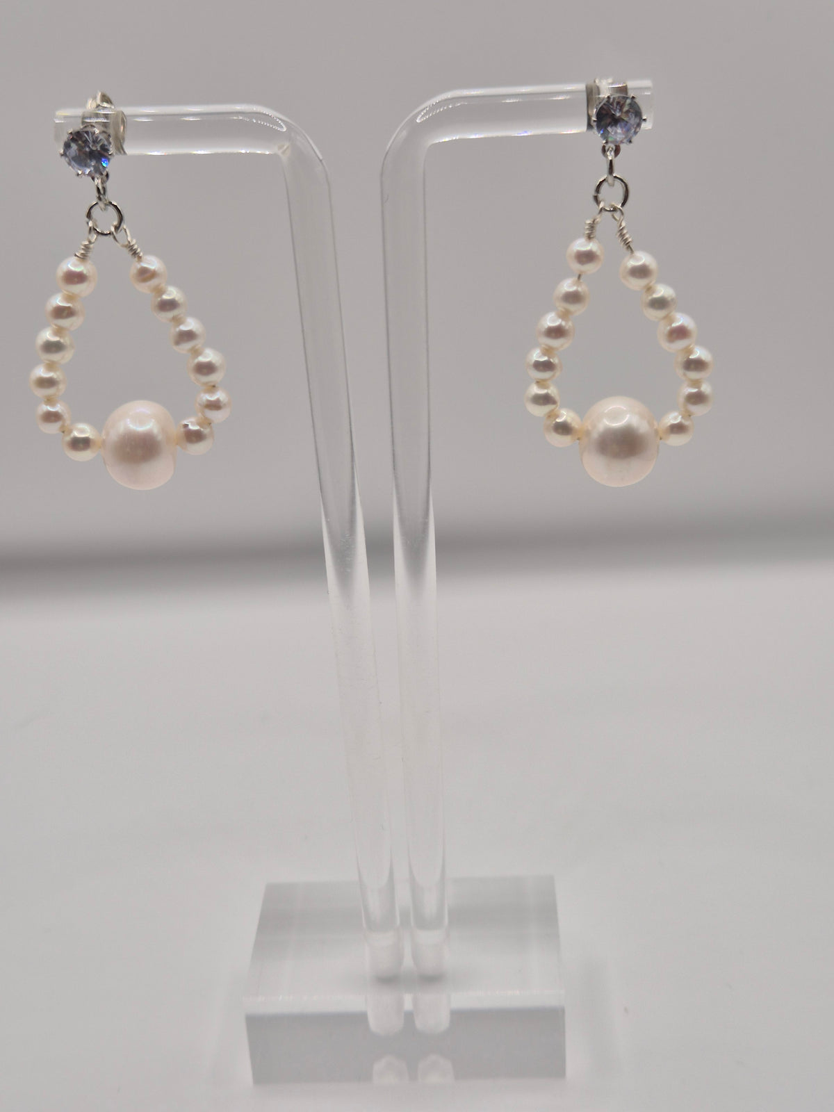 Ivory Teardrop Sparkle Stud Earrings
